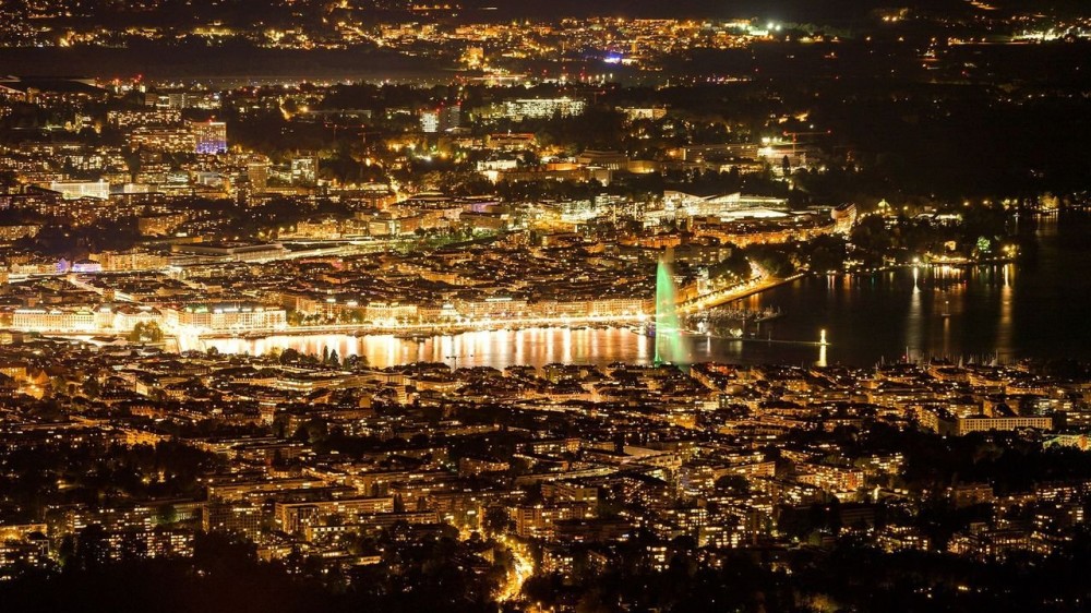 why dark sky cities restrict streetlights